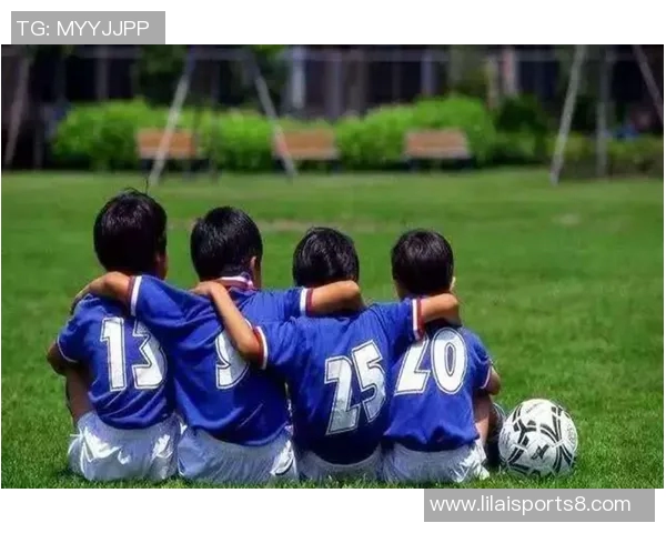 足球爱好者的激情与梦想：探索绿茵场上的无尽可能与友谊